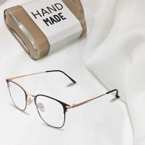 Personnalisable Anti Lumière Bleue Lentille Carrée Lunettes Optiques En Métal Lumière Distribution Lunettes Pour Femmes - Product Image 1