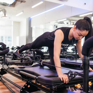 Fabricante Exportador de Megaformer para <span class=keywords><strong>Pilates</strong></span> con Plazo de Entrega Rápido y Soporte de Control de Calidad, Equipo de Entrenamiento Comercial para Pedidos de Exportación - Product Image 1