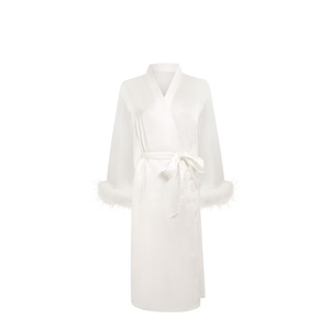 Set Pigiama in Raso Premium per Donne, Elegante Completo 2 Pezzi <span class=keywords><strong>Camicia</strong></span> <span class=keywords><strong>da</strong></span> <span class=keywords><strong>Notte</strong></span> e <span class=keywords><strong>Vestaglia</strong></span>, Abbigliamento <span class=keywords><strong>da</strong></span> <span class=keywords><strong>Notte</strong></span> di Lusso <span class=keywords><strong>con</strong></span> Design a Bretelle - Product Image 3