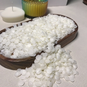 Materia Prima Cera di Soia in Scaglie e Granuli per la Produzione di <span class=keywords><strong>Candele</strong></span> <span class=keywords><strong>Profumate</strong></span> - Sacco da 25 kg - Product Image 4