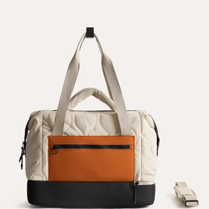 Bolsa de Viaje de Gran Capacidad para Fin de Semana o Gimnasio, con Compartimento para Zapatos, Bolsa de Lona Acolchada Personalizada para Mujer - Product Image 1