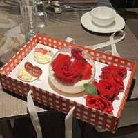 Kotak Kado Kue Mousse Cupcake Mewah dengan Tutup Transparan dan Logo Custom, untuk Hari Valentine, Natal, atau Hadiah Pesta, Kotak Kertas Merah