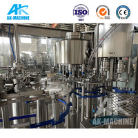Machine de remplissage d'eau minérale en bouteille entièrement automatique 3 en 1 / Ligne de production complète d'eau potable en bouteille