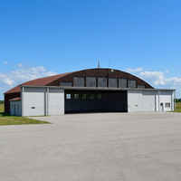 Kits de construction de hangars d'avions et de hangars de stockage préfabriqués en acier, à grande portée, résistants aux ouragans, galvanisés à chaud, pour la fourniture
