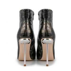Botines de tacón alto de metal con estampado para mujer, talla grande 45, ajuste ancho, estilo stiletto, zapatos de vestir cortos - Product Image 6