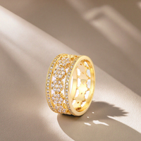 Vente en gros de bagues en or et en cuivre à la mode, bijoux en zircon, bague de fiançailles en pierres précieuses pour femmes