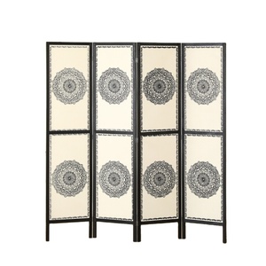 <span class=keywords><strong>Paravent</strong></span> à <span class=keywords><strong>4</strong></span> panneaux et pliable en <span class=keywords><strong>bois</strong></span> de manguier noir et <span class=keywords><strong>blanc</strong></span> à quatre panneaux avec des sculptures traditionnelles - Product Image 2