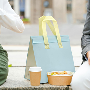 Insulated Tea Coffee Delivery Bag Non Woven Material Food Takeaway Bag Custom Logo Printed High Quality Thermal Bag for Milk - Product Image 3
