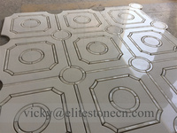 Mosaïque de marbre blanc de Thassos (Grèce) découpée au jet d'eau pour mur d'ambiance intérieur et carrelage de sol