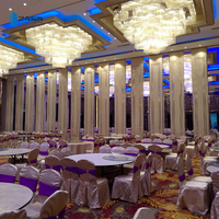 Parois de séparation verticales coulissantes pliables en aluminium pour hôtels, restaurants, salles de banquet - Design moderne, épaisseur 100 mm