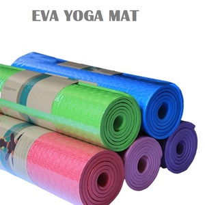 เสื่อโยคะกลางแจ้งแบบเป็นมิตรกับสิ่งแวดล้อม ขนาด 183x61x7 ซม. ผลิตจากวัสดุ EVA กันความชื้น กันลื่น ทำความสะอาดง่าย ลายตารางหมากรุก เหมาะสำหรับชายหาดและปิกนิก - Product Image 2