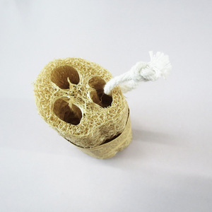 Esponja de lufa natural con asa para colgar, para limpiar platos y exfoliar el cuerpo. - Product Image 3