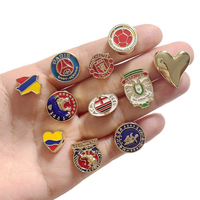 Breloques en émail populaires pour clubs de football, drapeaux nationaux, cartes, cœurs, pendentifs goutte d'huile, pour fans, DIY, composants de bijoux empilables, vente en gros