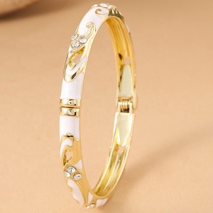 Pulsera Yiwu de aleación delicada, estilo étnico vintage, de lujo ligero, con esmalte de goteo de aceite y cloisonné abierto, de estilo europeo-americano transfronterizo - Product Image 5