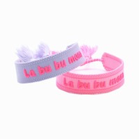 Bracelet de charme tendance en forme de fleur plaqué argent avec lettres tricotées et corde tressée gravée, idéal pour l'amitié