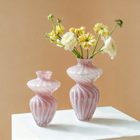 Vase à fleurs en verre soufflé à la main de style français, design modèle ballet, rose doux, luxe, pour arrangement de table de mariage, fabriqué en Chine