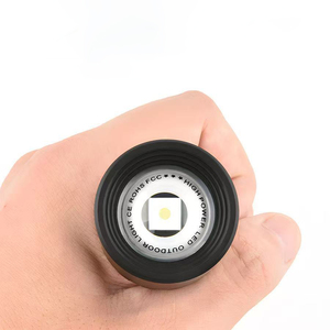 Lampe torche LED avec lumière de travail COB, base magnétique, chargement USB-C, accessoire de <span class=keywords><strong>camping</strong></span> en plein air, de réparation automobile d'urgence - Product Image 5