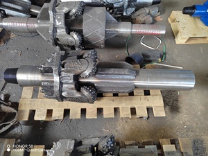 Horizontal Direction Drilling Rock Reamer Hole Opener for Pipe Pulling with <b>Metal</b> sealed Bearing Single <b>Roller</b> Cones - Product Image 3