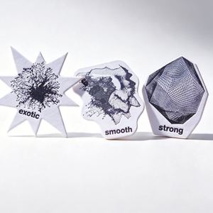 Désodorisant en papier personnalisé à suspendre pour bars et salons, avec étiquette privée, pour l'élimination des odeurs et comme ornement parfumé, idéal pour les entreprises. - Product Image 1