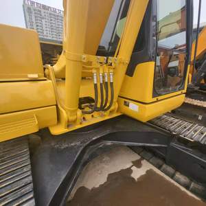 Excavadora Komatsu PC130 Usada, Excavadora Hidráulica de Orugas de 13 Toneladas con Acoplador Rápido, Cabina con Aire Acondicionado, Pocas Horas de Uso, Bien Mantenida - Product Image 3