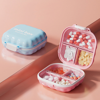 Kotak Obat Portabel Dispenser Vitamin Organizer Tablet Harian Tempat Obat Mingguan 7-Kompartemen Kotak Pil Plastik PP Bebas BPA