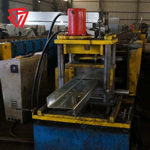 Q235 <span class=keywords><strong>zinc</strong></span> gouttières spécification en acier matériau de construction en forme de z purlin - Product Image 3