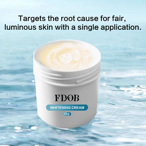 Crema Blanqueadora Potente con Vitamina C Semiacabada Premium al por Mayor, Aclara Rápidamente las Manchas, Ilumina la Piel, Loción Corporal - Product Image 4