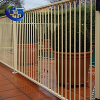 Clôture de jardin en fer de haute qualité pour l'extérieur avec finition thermolaquée Dimensions personnalisables et caractéristiques de sécurité domestique Montage facile