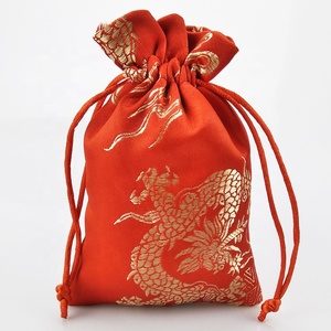 Sacs cadeaux du Nouvel An chinois, sacs en satin pour cadeaux de mariage, pochettes à bijoux avec cordon de serrage - Product Image 4