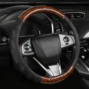 Funda para Volante de Madera de Durazno con Costuras de Fibra de Carbono, Cuero Artificial, Universal para las Cuatro Estaciones, Comercio Exterior - Product Image 1