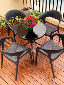 Table ronde pliante moderne en métal pour l'extérieur avec pieds pliables, portable pour les événements hôteliers et l'utilisation en terrasse - Product Image 5