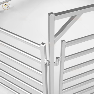 Fabricación de Paneles Portátiles de Aluminio para Cercas de Granja con Remachado y Soldadura de Metal, Paneles Blancos Anti-Escalada para Caballos - Product Image 6