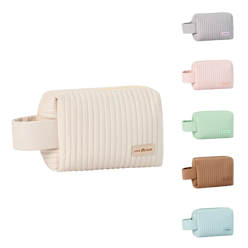 Runhui Wholesale Large Capacity Travel Cake Cosmetic Bag Cases Luxury Cosmetics Packaging Bag Makeup Cute quilted makeup Bag