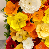 Gele en oranje gemengde bloemenwandinstallatie, gigantische kunstbloemen van papier, decoratie voor bruiloften en evenementen, commerciële bloemendisplay