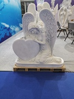 Pierre tombale en marbre sculptée à la main de style moderne Ange pleureur avec ailes agenouillé dans le jardin Statues de jardin Pierre tombale