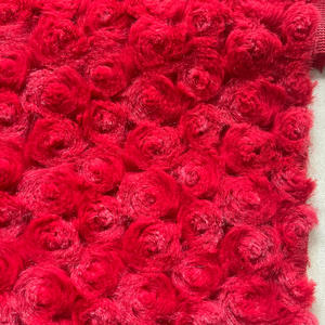 Commercio all'ingrosso 100% poliestere goffrato pv peluche tessuto orsacchiotto tessuto di pelliccia artificiale per indumenti cuscino tessili per la casa - Product Image 2