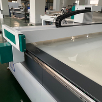 Máquina de corte CNC de láminas de espuma EVA, máquina de corte CNC de espuma de caucho PE con cuchilla oscilante, máquina de corte CNC de cama plana vibratoria CE