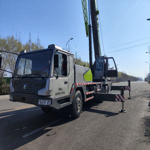 Grúa sobre Camión ZOOMLION ZTC250V de 25 Toneladas, Usada, Pluma de 35m de 4 Secciones, 85km/h, para Proyectos de Construcción - Product Image 3