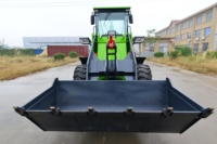 Chine célèbre marque Lovol FLB468-II 8 tonnes tracto-pelle avec pièces de rechange prix pour vente