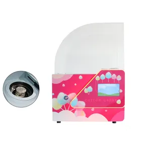 Un piccolo distributore automatico elettrico intelligente e automatico della caramella di cotone con una macchina commerciale e domestica dello zucchero filato