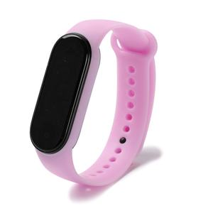 Correa de Muñeca de Silicona Luminosa de Moda para Xiaomi <span class=keywords><strong>Mi</strong></span> <span class=keywords><strong>Band</strong></span> 8 <span class=keywords><strong>7</strong></span> 6 Reloj Inteligente - Product Image 4