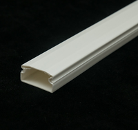 Goulotte de protection de câbles en PVC ignifuge pour organisation murale des fils