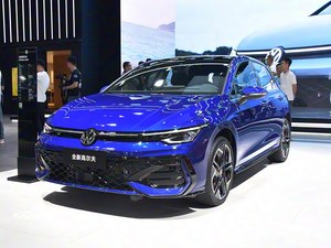 Volkswagen Golf 8.5 2026 Nuevo Sedán 300TSI R-Line en Argelia con Volante a la Izquierda, Caja de Cambios Automática y Asientos de Cuero - Product Image 2