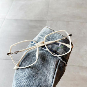 Nouvelles lunettes anti-lumière bleue TR90, monture rectangulaire, taille moyenne, montures de lunettes pour femmes avec protection UV M6 21011 - Product Image 4