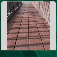 Planches de terrasse en composite bois-plastique co-extrudé, imperméables, pour l'extérieur, usage en jardin, hôpital, parc, entrepôt