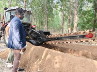 Zanjadora de Cadena de 2 Metros de Profundidad / Zanjadora Montada en Tractor de 40/50/60/80 cm de Ancho para Granjas, Huertos y Sitios de Construcción