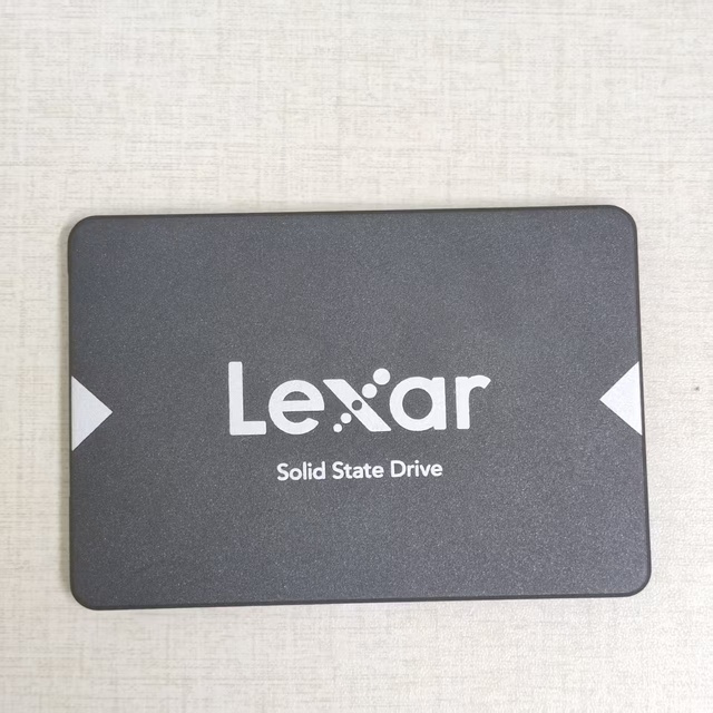 Lexar NS100 256GB Internal SSD, 2.5 Inch SATA III 6Gb/s Solid State Drive, 7mm for Desktop Laptop PC