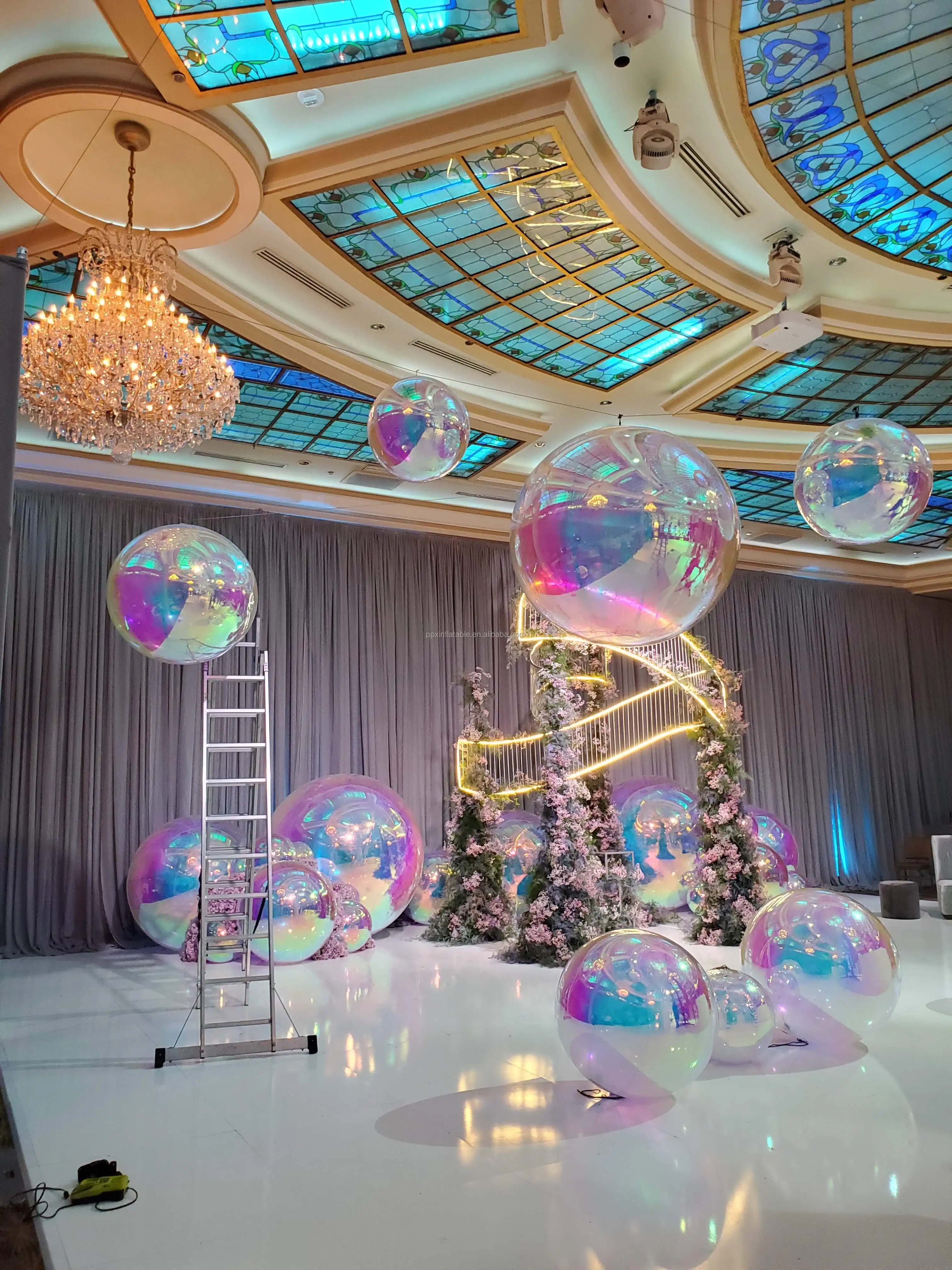 Décoration de scène de mariage grande boule à miroir gonflable laser géante boule à miroir gonflable disco en rouge bleu or vert noir