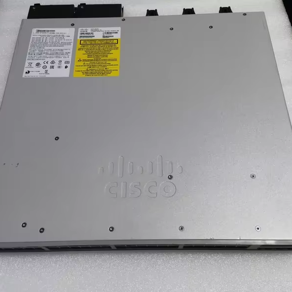 C9300L-48UXG-4X-E Catalyst 9300L 48 Port Multi Gigabit UPOE Switch4x10G SFP Plus Uplink Network Essentials 1RU Rack Mount Switch
