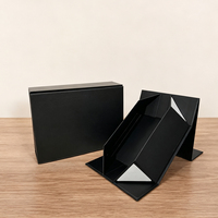 Boîte cadeau en carton pliable noire pour l'emballage des perruques avec logo personnalisé, boîte à fermeture magnétique de luxe pour l'emballage des extensions de cheveux